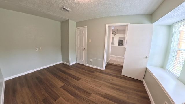 1002 Glen Valley Drive, Humble, TX 77338