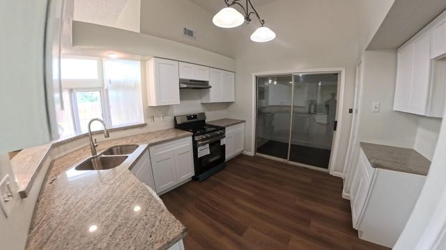 1002 Glen Valley Drive, Humble, TX 77338