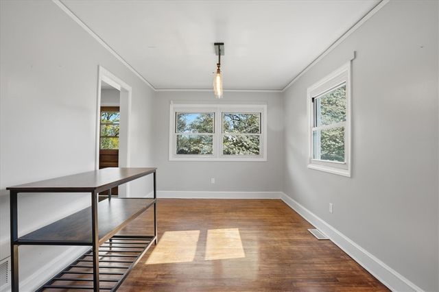 11 Spring Valley Road, Greenville, SC 29615