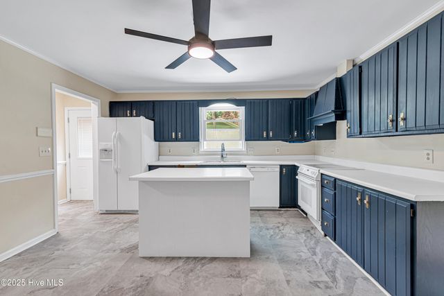 1002 Summerbrook Place, Jacksonville, NC 28540