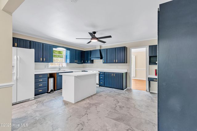 1002 Summerbrook Place, Jacksonville, NC 28540