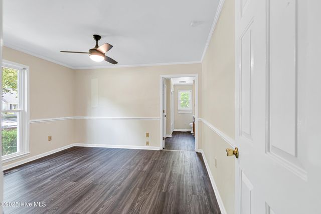 1002 Summerbrook Place, Jacksonville, NC 28540