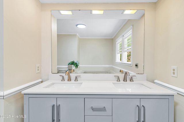 1002 Summerbrook Place, Jacksonville, NC 28540