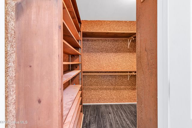 1002 Summerbrook Place, Jacksonville, NC 28540