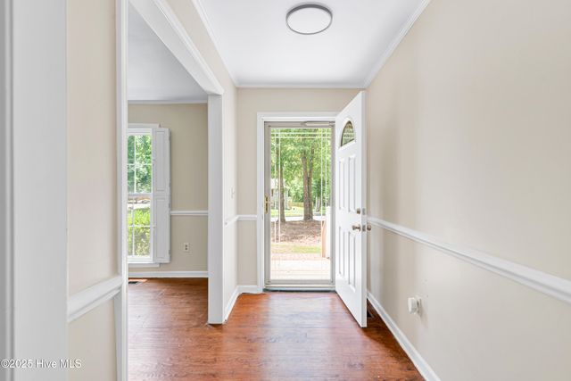 1002 Summerbrook Place, Jacksonville, NC 28540