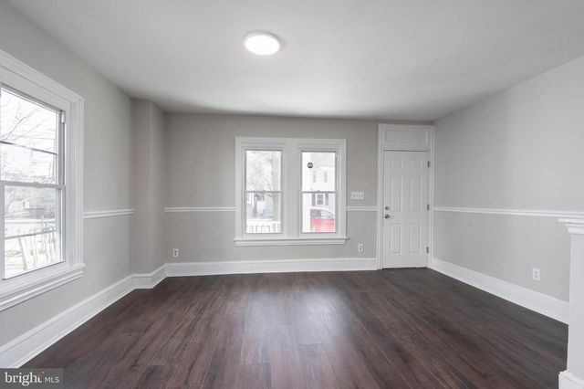 222 N 3RD ST N, Millville, NJ 08332