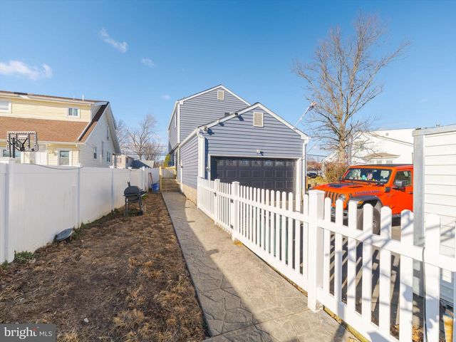 310 JEFFERSON AVE, Langhorne, PA 19047