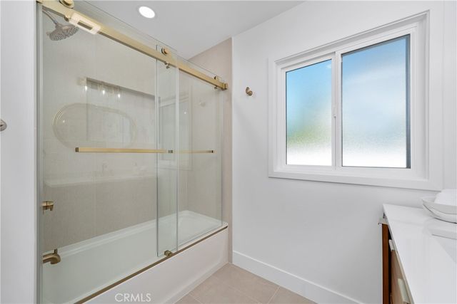 12852 Fairhaven, Santa Ana, CA 92705