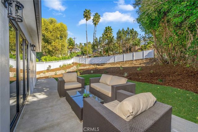 12852 Fairhaven, Santa Ana, CA 92705