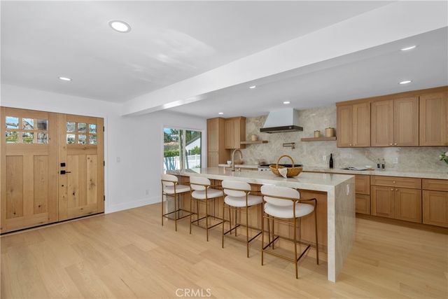 12852 Fairhaven, Santa Ana, CA 92705