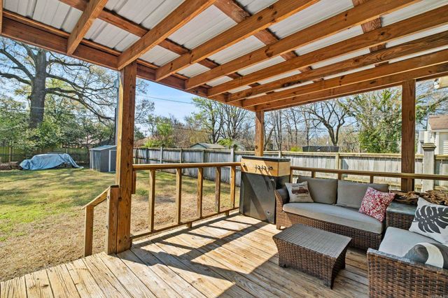 316 W H Avenue, North Little Rock, AR 72116