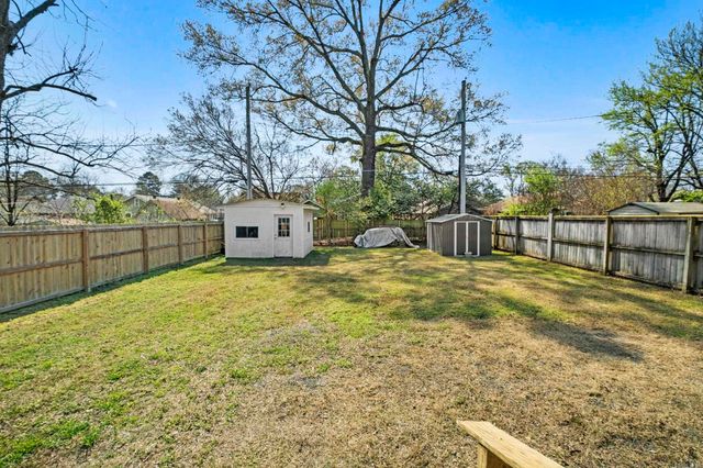 316 W H Avenue, North Little Rock, AR 72116