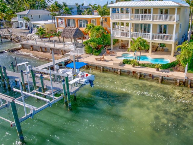 160 1st Street, Key Colony, FL 33051