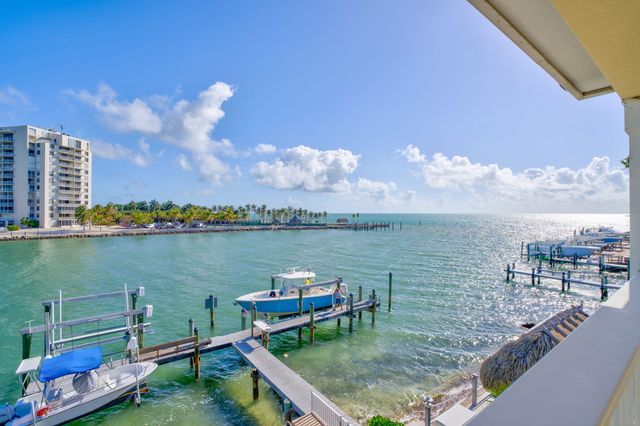 160 1st Street, Key Colony, FL 33051