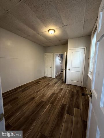 3447 H ST, Philadelphia, PA 19134