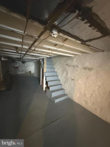 3447 H ST, Philadelphia, PA 19134