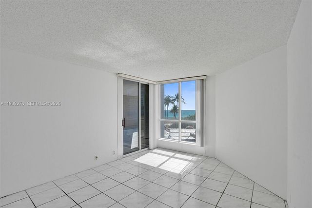 6767 Collins Ave 304, Miami Beach, FL 33141