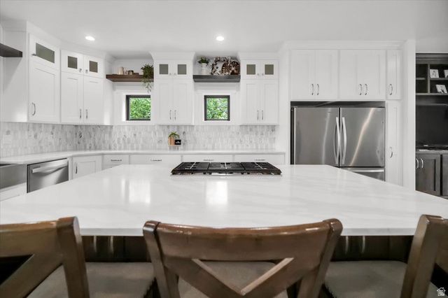 266 S 300 W, Mt Pleasant, UT 84647