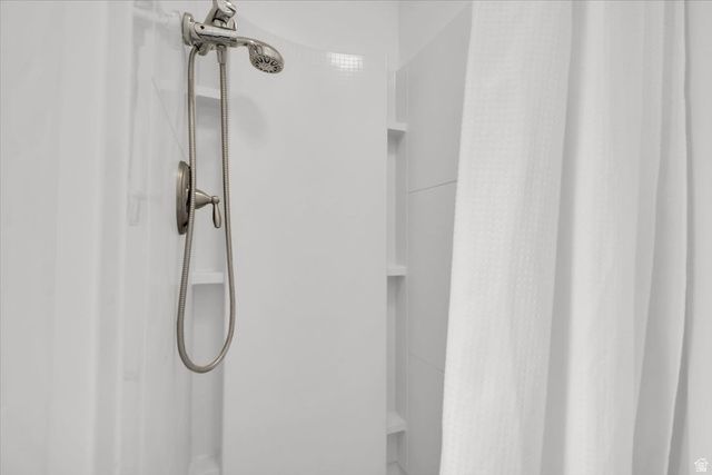 266 S 300 W, Mt Pleasant, UT 84647