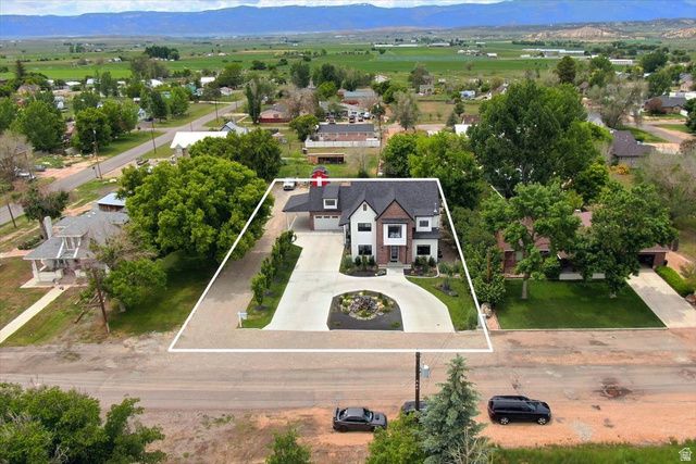 266 S 300 W, Mt Pleasant, UT 84647