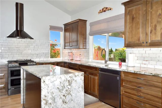 36246 Canyon Terrace Drive, Yucaipa, CA 92399
