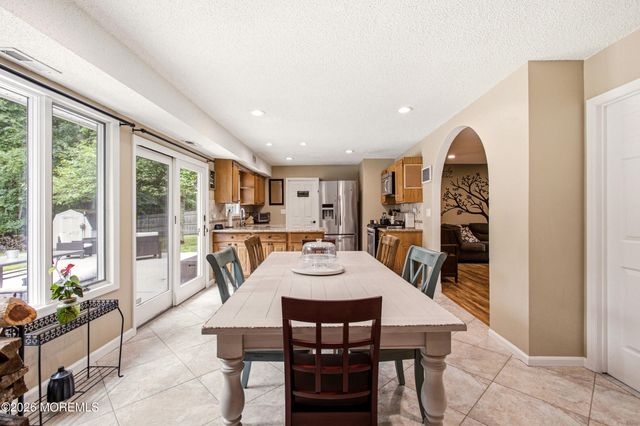 39 Cambridge Drive, Jackson, NJ 08527