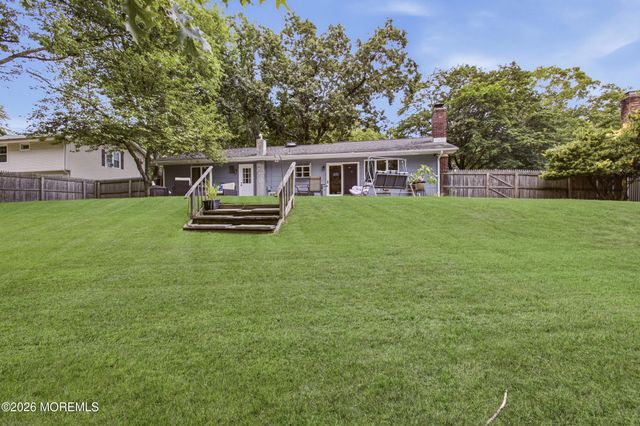 39 Cambridge Drive, Jackson, NJ 08527