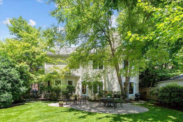 2211 Schiller Avenue, Wilmette, IL 60091