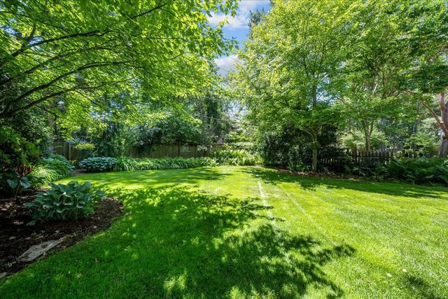 2211 Schiller Avenue, Wilmette, IL 60091
