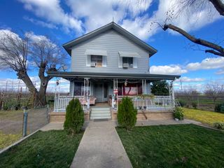 22451 Hwy 120 St, Escalon, CA 95320