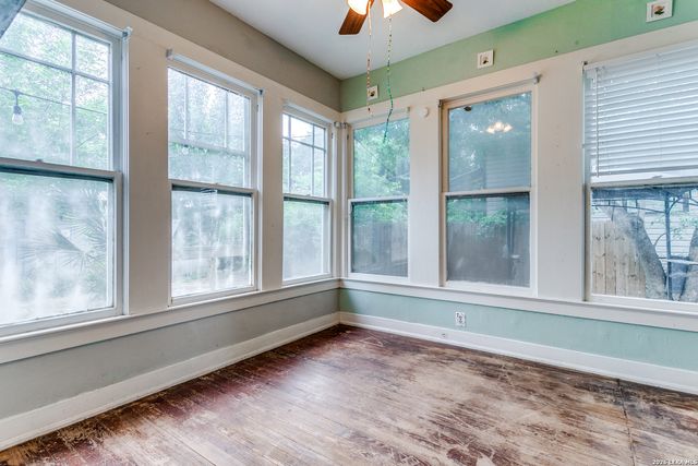 521 Kayton, San Antonio, TX 78210