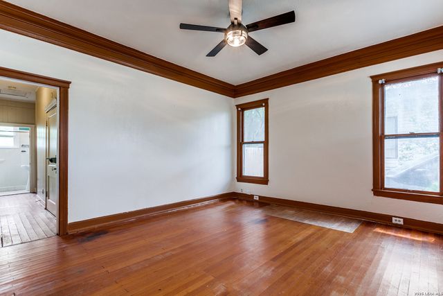 521 Kayton, San Antonio, TX 78210