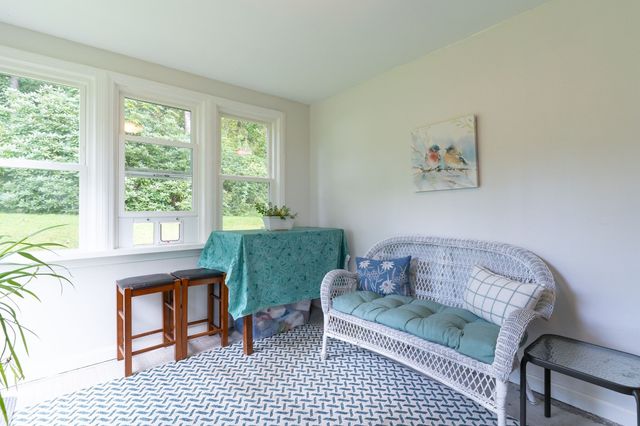 15 Maple Ter, Palmer, MA 01080