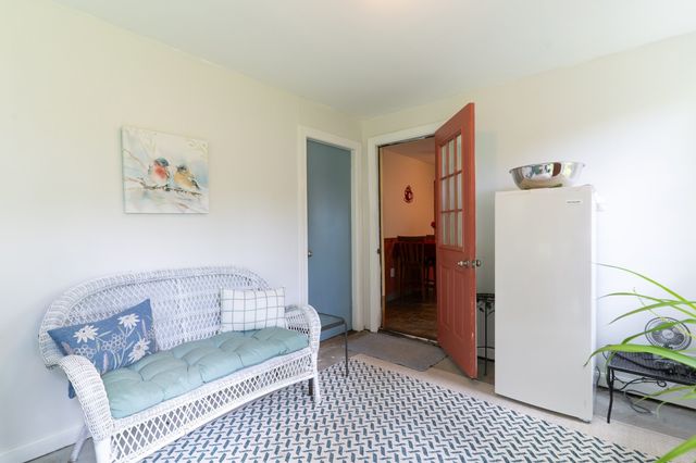 15 Maple Ter, Palmer, MA 01080