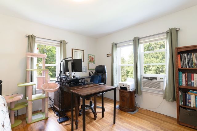 15 Maple Ter, Palmer, MA 01080