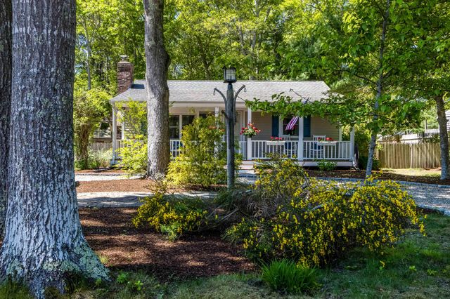23 Baird Way, Centerville, MA 02632