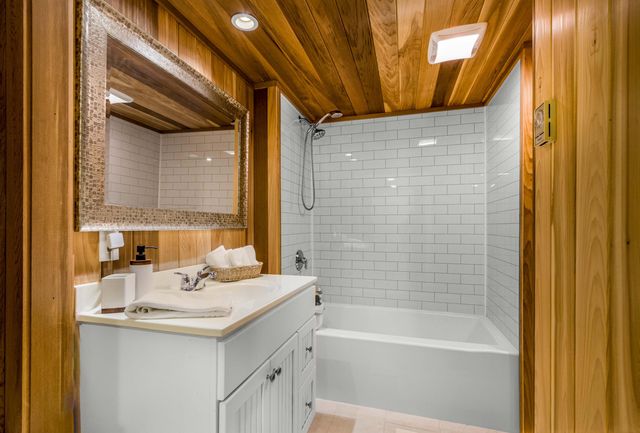 23 Baird Way, Centerville, MA 02632