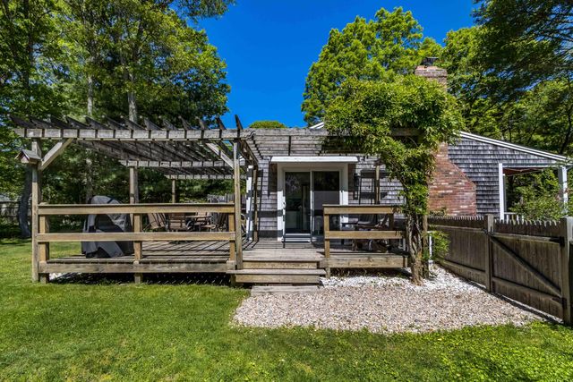 23 Baird Way, Centerville, MA 02632