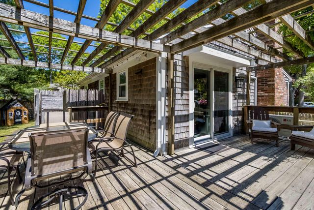 23 Baird Way, Centerville, MA 02632