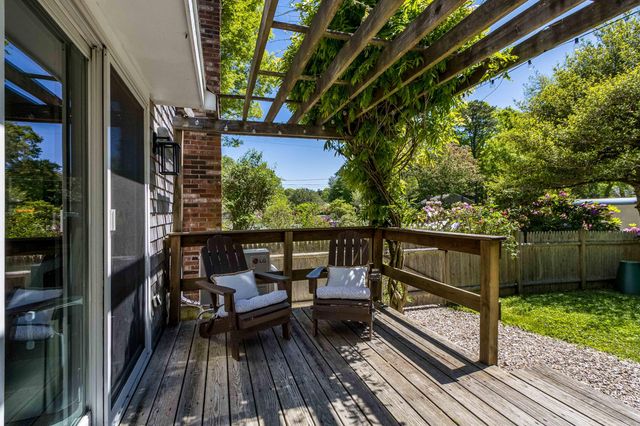 23 Baird Way, Centerville, MA 02632