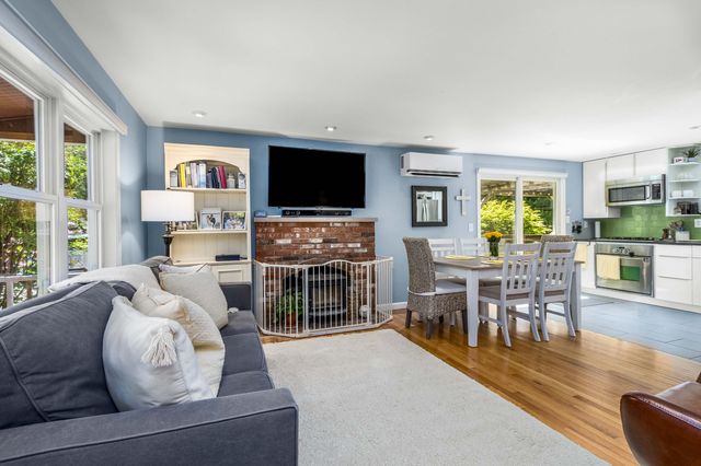 23 Baird Way, Centerville, MA 02632