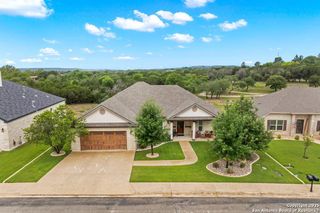 2009 Athens Ave., Kerrville, TX 78028
