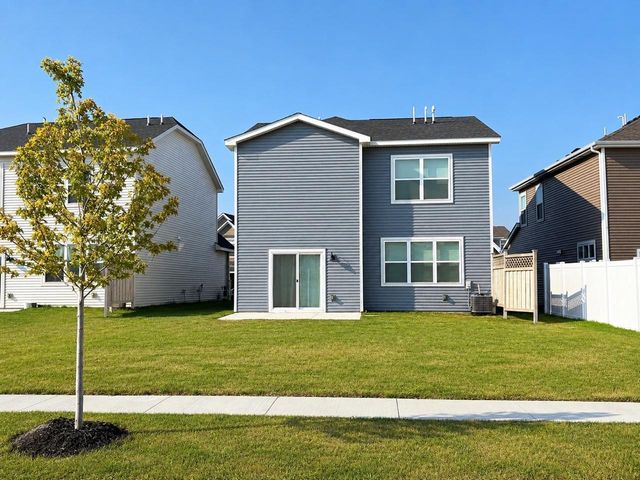 1092 Annacotte Lane, Rosemount, MN 55068
