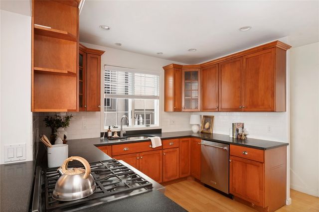 325 Wayland Avenue, Providence, RI 02906