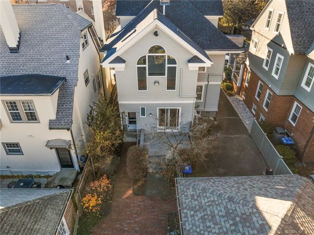 325 Wayland Avenue, Providence, RI 02906