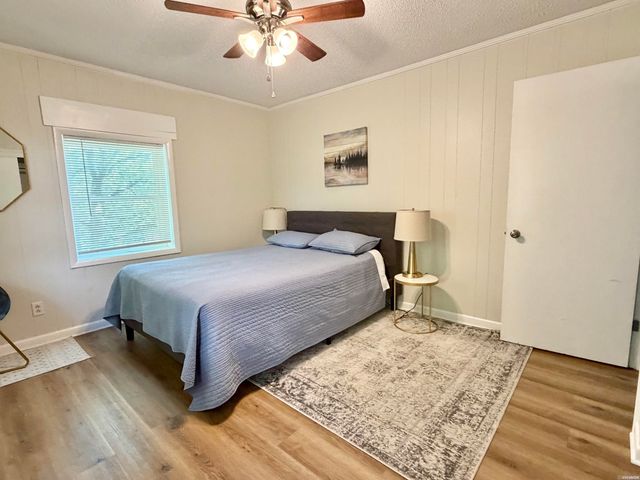 500 Burchwood Bay Road, Hot Springs, AR 71913