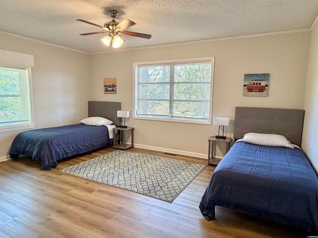500 Burchwood Bay Road, Hot Springs, AR 71913
