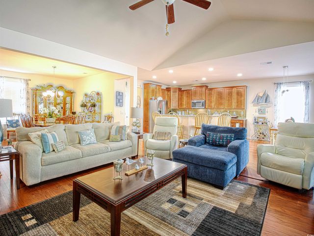 769 Lafayette Park Dr., Little River, SC 29566