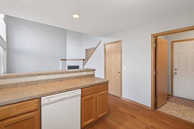 388 Brickyard Drive, Chaska, MN 55318