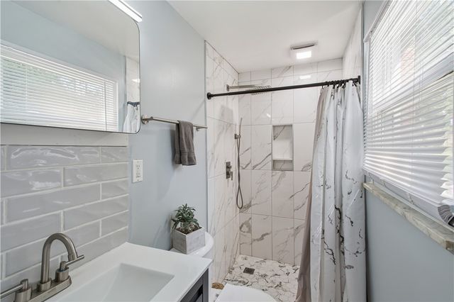 645 Carnival Dr, Plum Boro, PA 15239